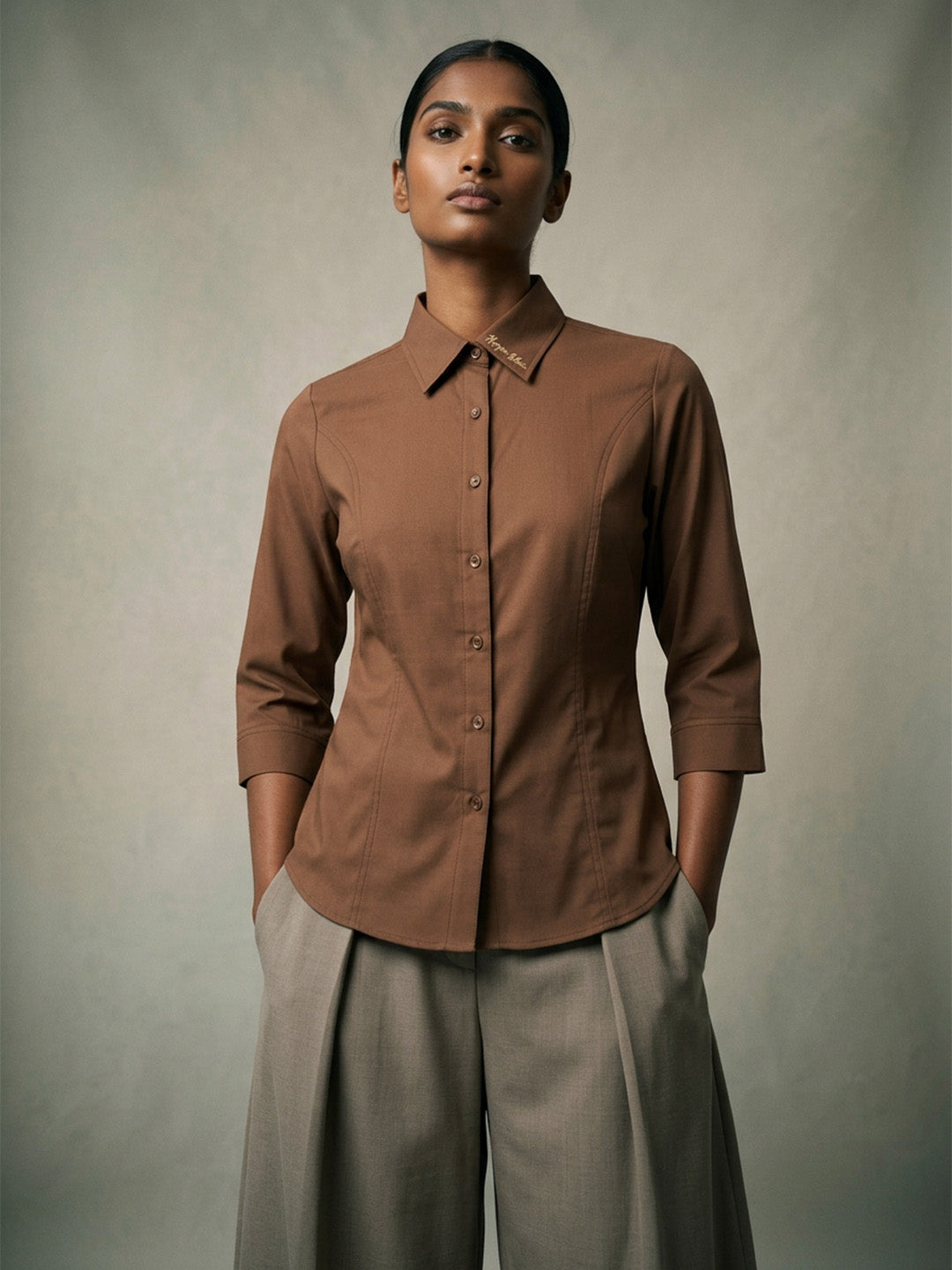 The Studio Shirt Women - Clay Brown