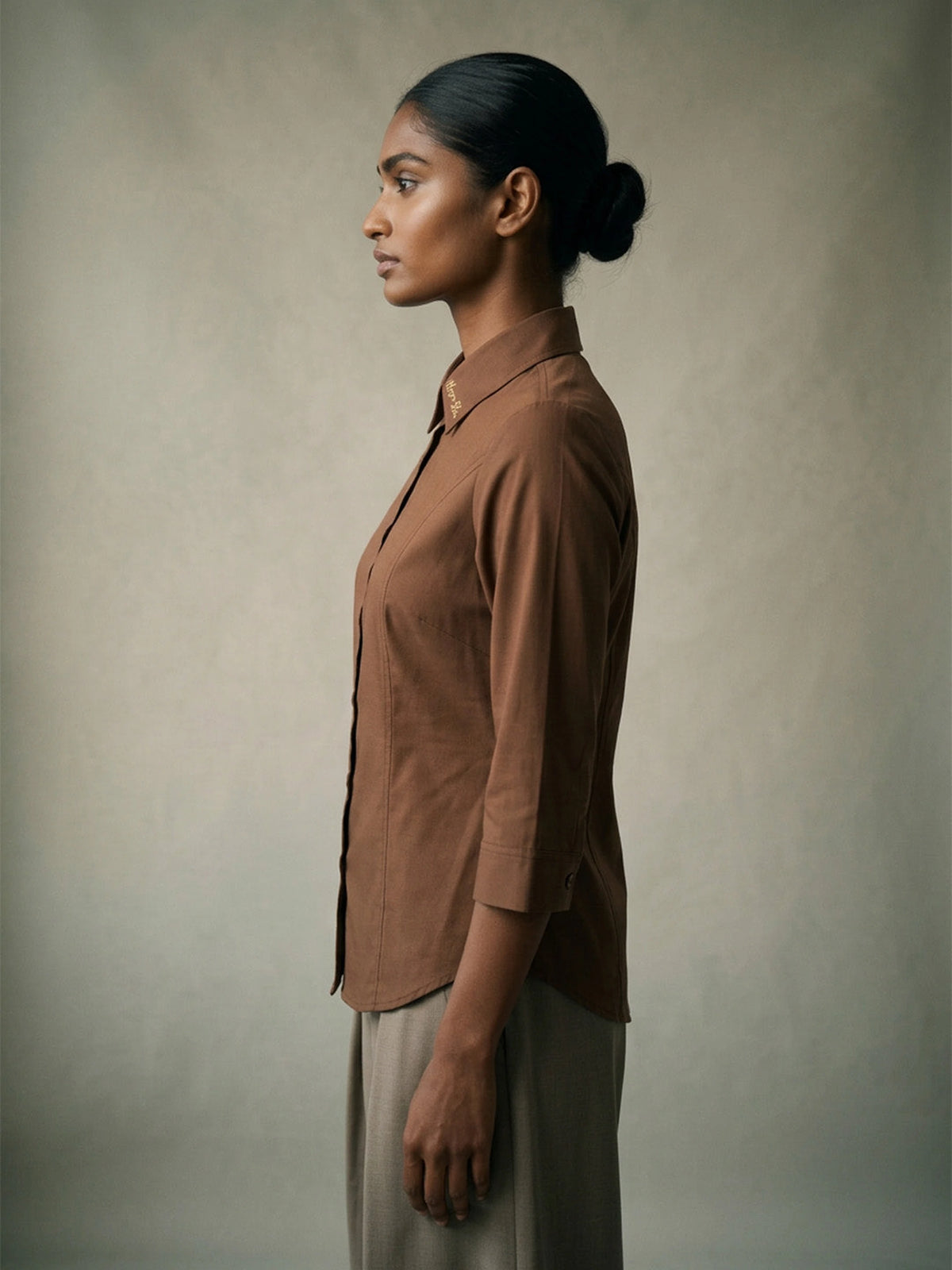 The Studio Shirt Women - Clay Brown — product photo